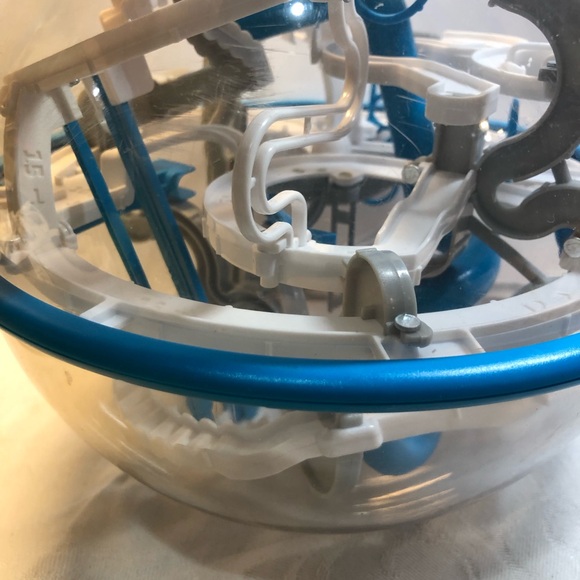 Perplexus Epic Roller Ball Maze Puzzle Game Toy Blue White Ages 8 & Up - Picture 4 of 7